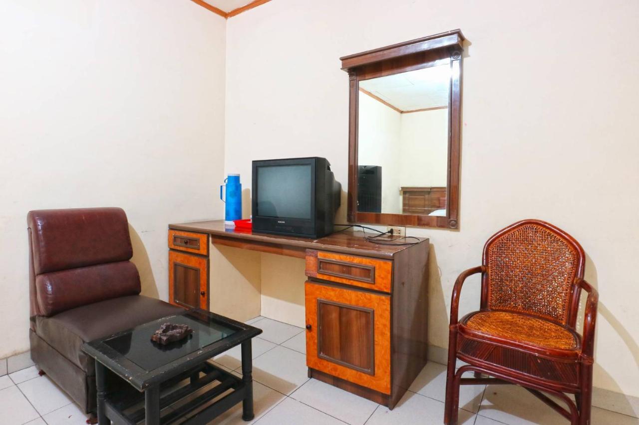 Lee Garden Hotel Medan Exterior photo