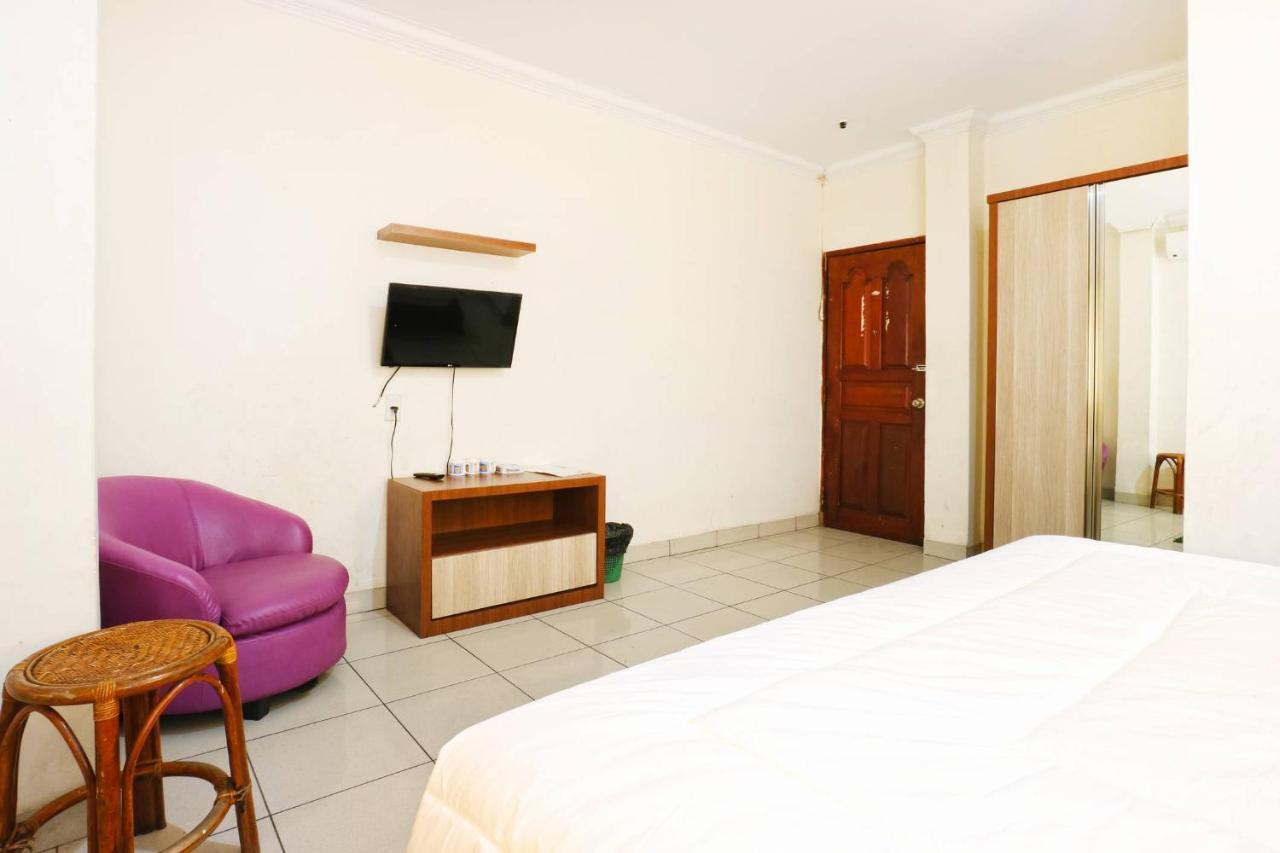 Lee Garden Hotel Medan Exterior photo