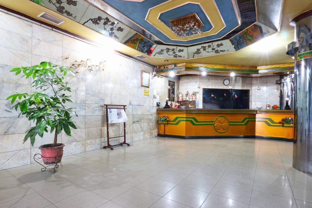 Lee Garden Hotel Medan Exterior photo